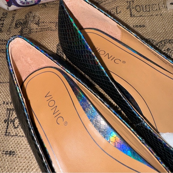 Vionic NWOB! Lena Iridescent Snake Print Ballet Pointed Flats Size 6 - Picture 7 of 13